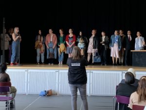Catwalk med second hand kläder från Erikshjälpen i Vimmerby under temadagen om Agenda2030