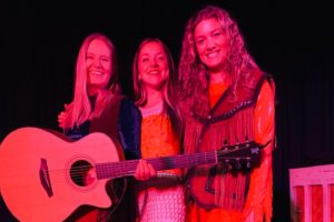 Highway honeys vid konserten på Vimmerby folkhögskola